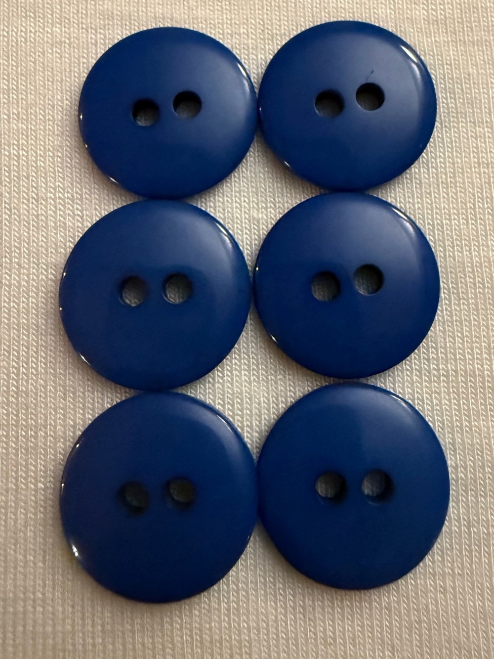 EUVC 1/2 Inch Plastic Glossy Royal Blue 2-Hole Sewing Buttons - Pack of 6